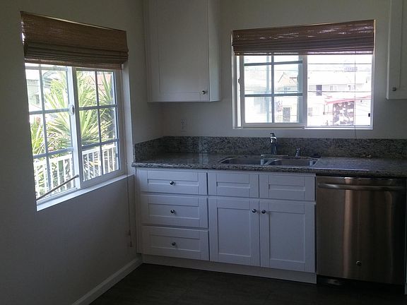 4th image of 1828 Montrose St APT 1