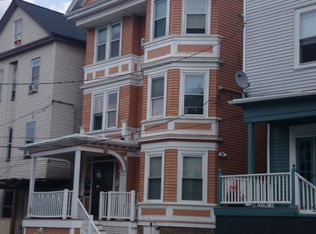 38 Calumet St, Roxbury, MA 02120