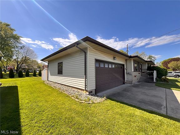 2nd image of 3888 Artmar Dr