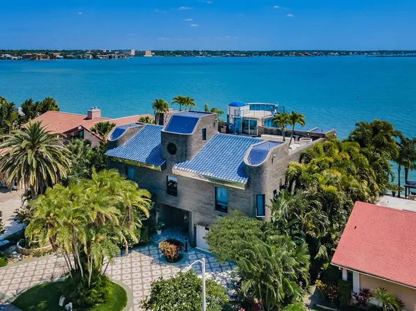 516 Belle Isle Ave, Belleair Beach, FL 33786