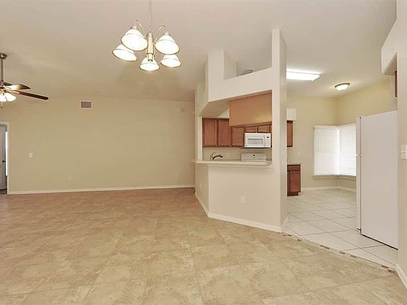 5th image of 2234 Colville Chase Dr
