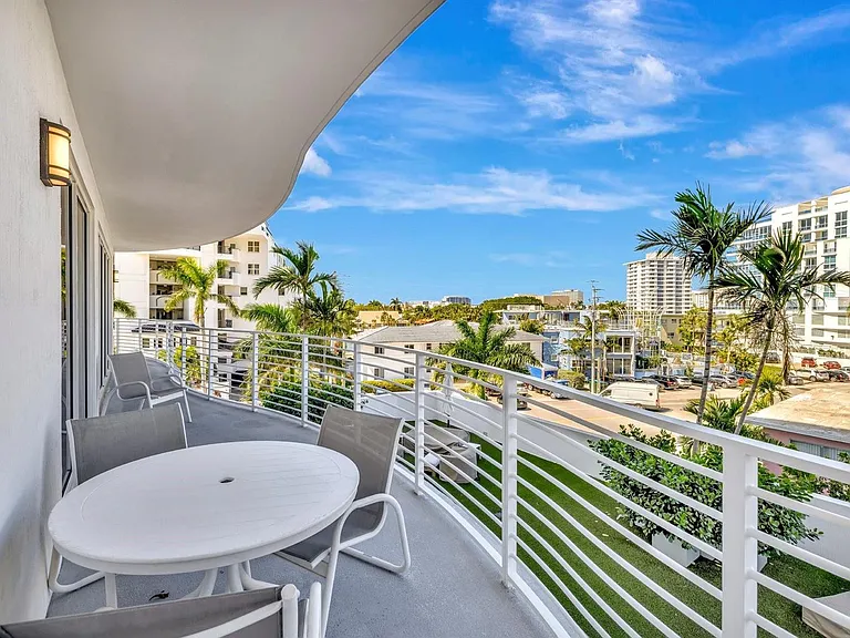 612 Bayshore Dr #301 — Photo 43