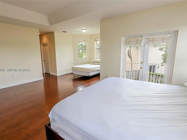 4612 NW 94th Ct — Photo 15