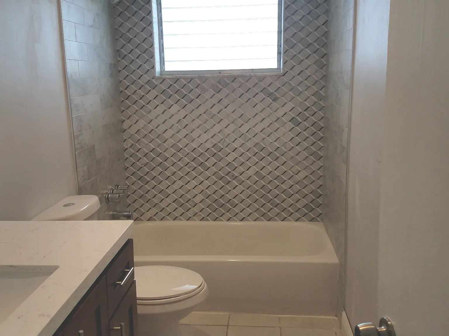1 bed, 697 sqft, $1,800 — Photo 4