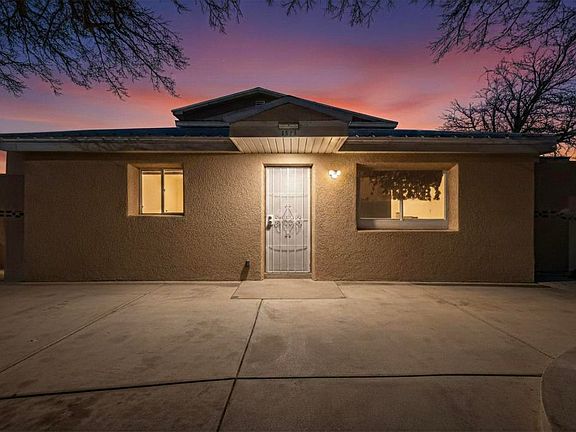 4th image of 2823 Bel Air Dr NE