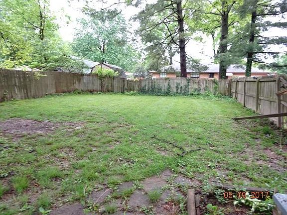 4th image of 3745 Mantell Ave