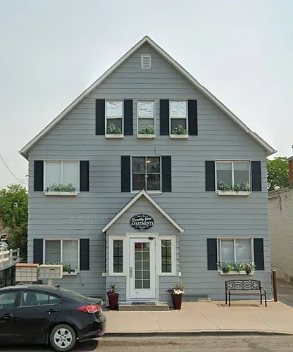 151 2nd Ave E Photo 1