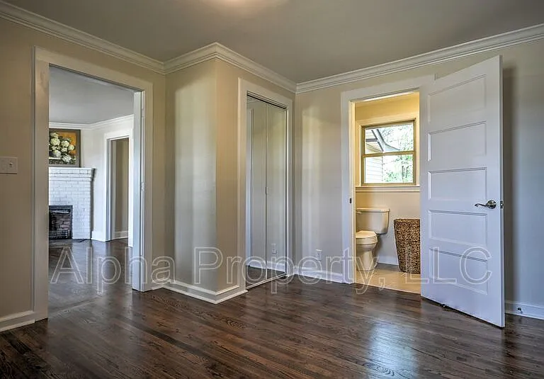 1813 Old Easley Bridge Rd — Photo 18