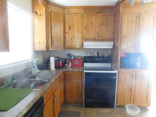 4th image of 512 Gravatt Ave