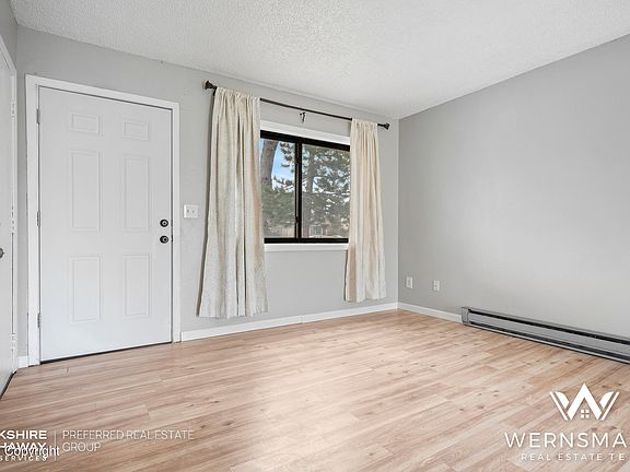 4th image of 2356 Mahogany Cir