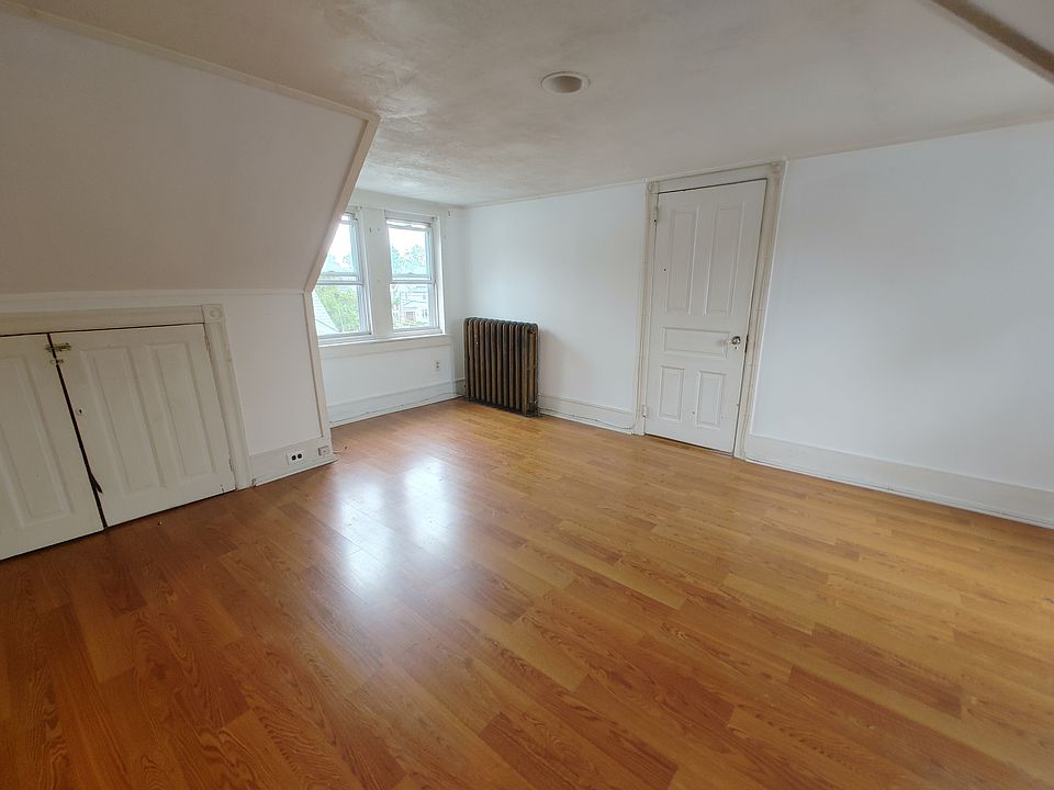 1st image of 360 Haddon Ave APT 5