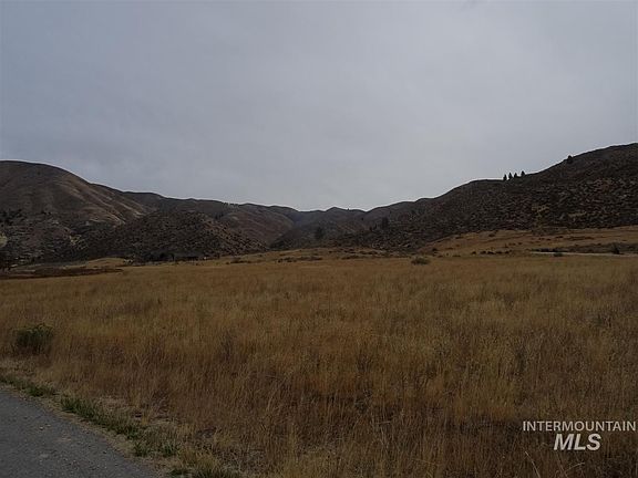 5th image of Tbd Camas Dr