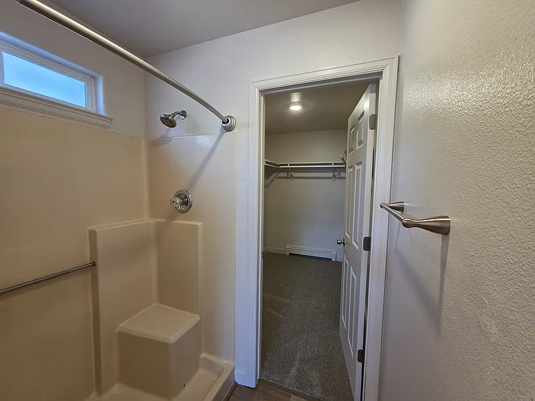 2984 Emerald Cir — Photo 5