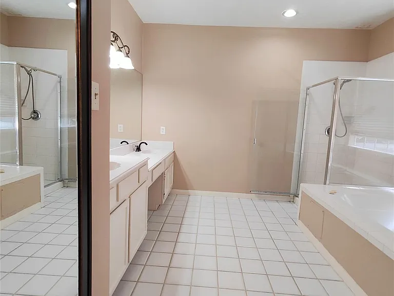 5019 Greenriver Valley Dr — Photo 11