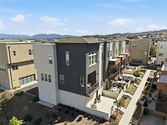 3rd image of 27013 Hummingbird Ln