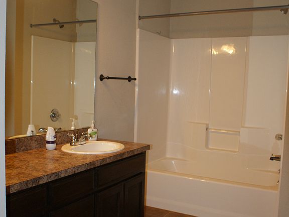 4th image of 603 N Elizabeth St