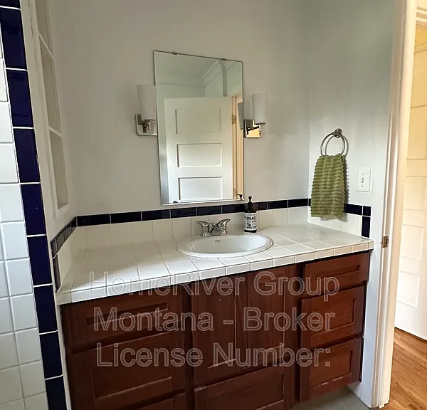 909 Longstaff St — Photo 30