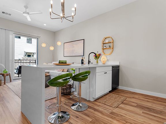 5th image of 1208 N ACADEMY AVE UNIT 3104