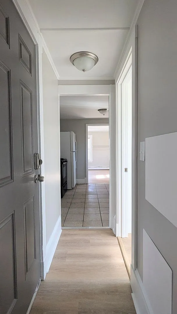 2 Silver Place — Photo 3