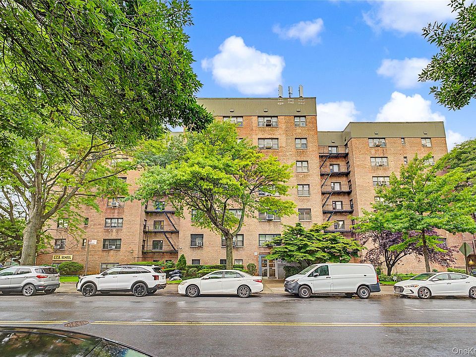 1st image of 3170 138th Street #5F