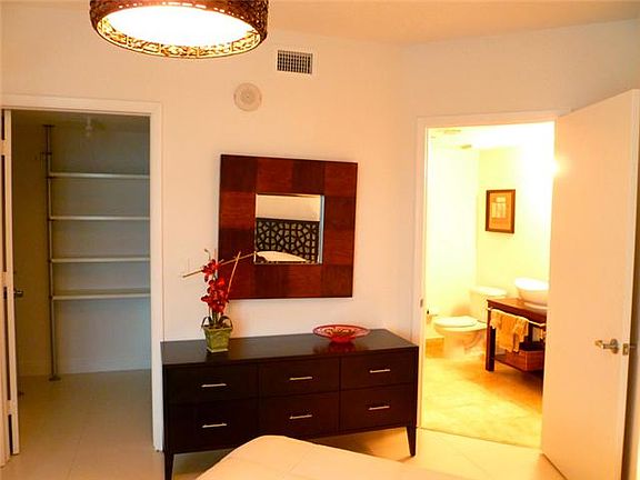 5th image of 350 S Miami Ave #111