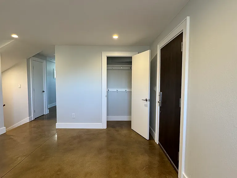 4720 Lamar St #B — Photo 6
