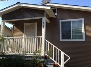 8025 Earl St, Oakland, CA 94605