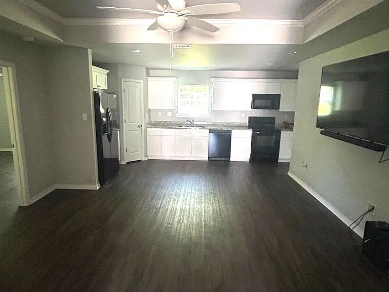 13102 Turtle Creek Pkwy — Photo 4