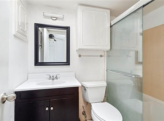 4th image of 3201 Saint Charles Ave APT 310