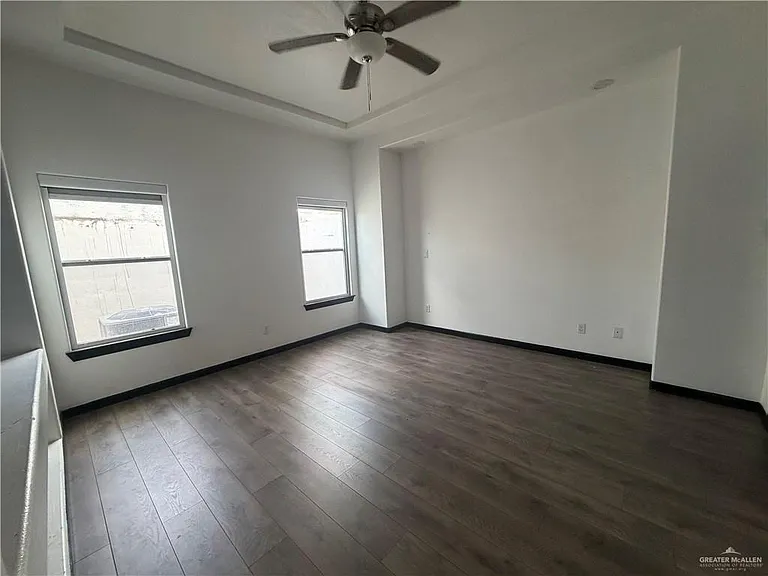 4217 Colbath Ave #210A — Photo 10