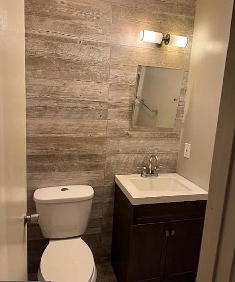 1920 Hillside Dr — Photo 12
