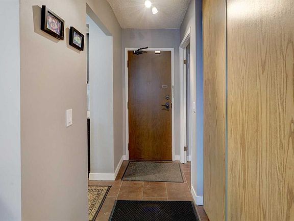 4th image of 738 N 3rd Ave SW #711