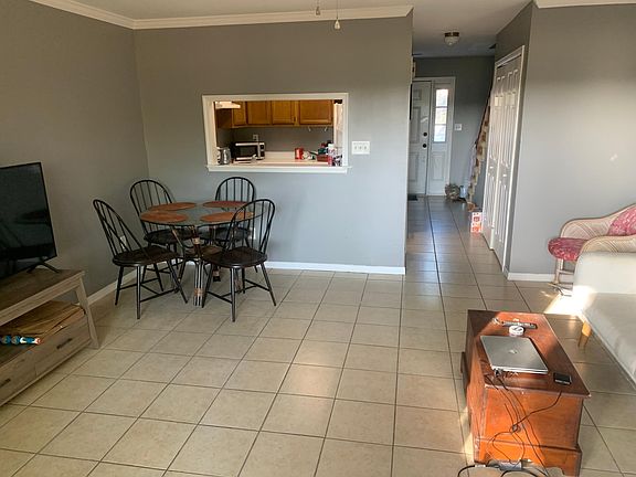3rd image of 3081 Belle Meade Dr APT B