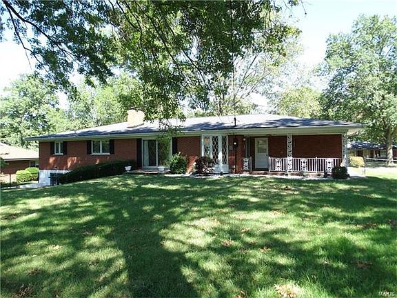 3rd image of 12153 Blackhall Dr