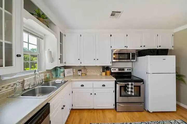 4761 S Cincinnati Ave — Photo 11