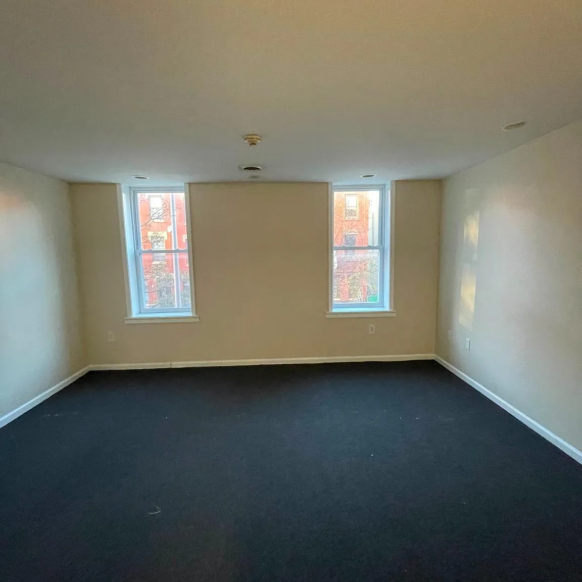 2 bed, 2364 sqft, $1,300 — Photo 3