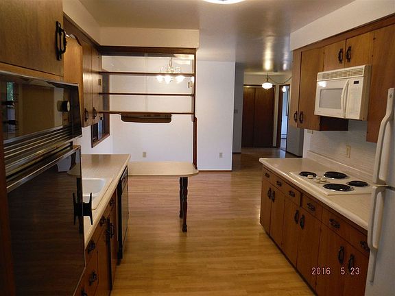 2nd image of 81 C St
