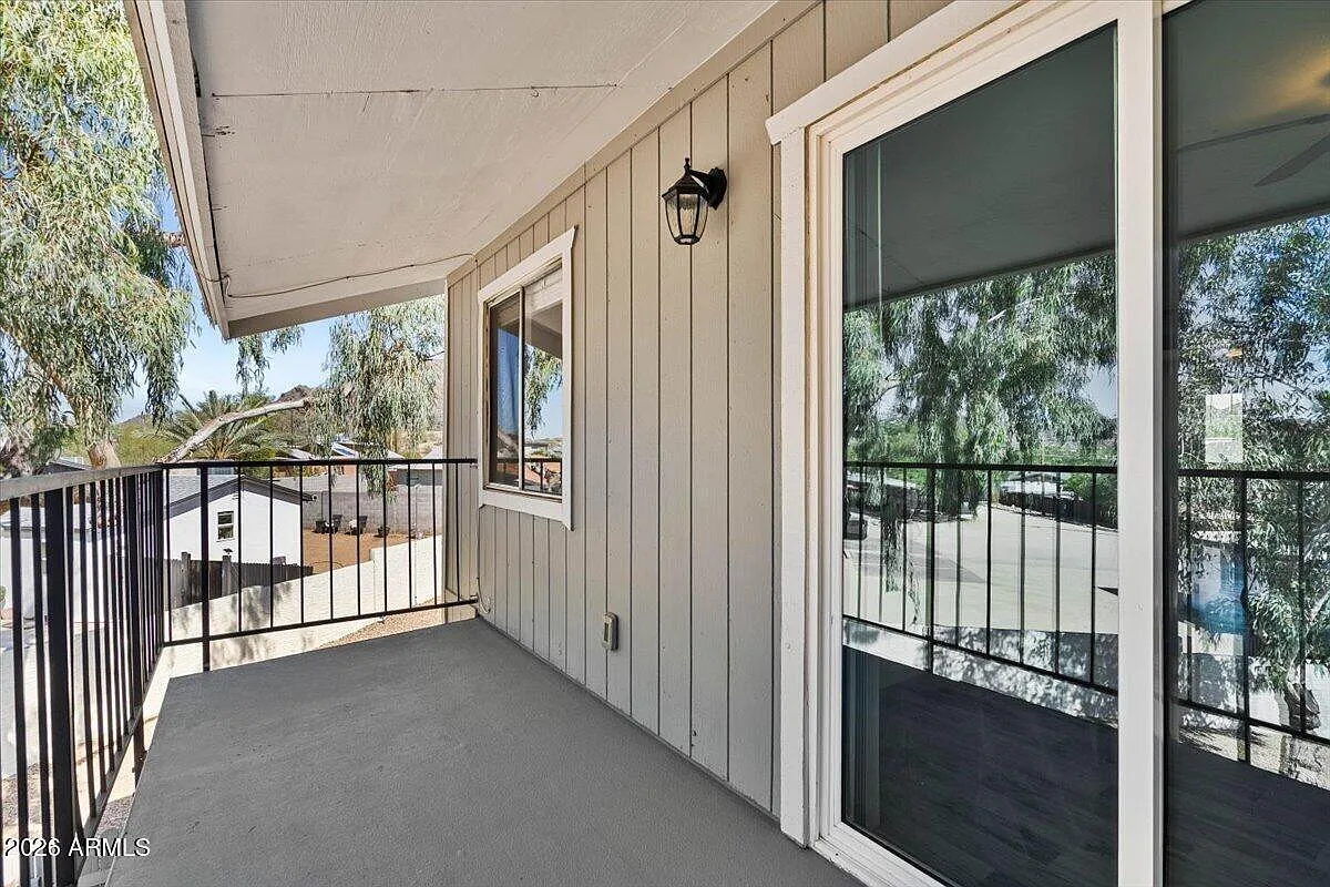 2 bed, 1.0 bath, 800 sqft, $1,195 — Photo 3