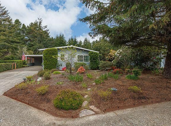 2nd image of 1600 Rhododendron Dr Space 405