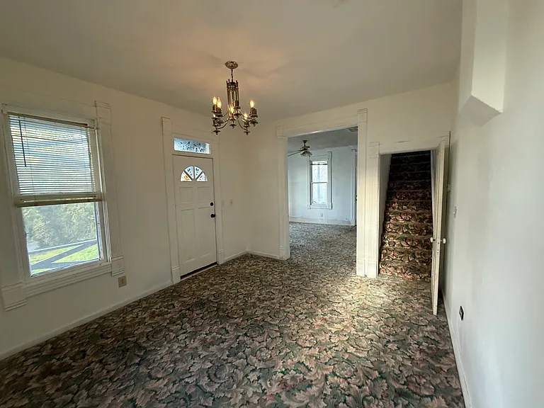 355 E Elmo St — Photo 7