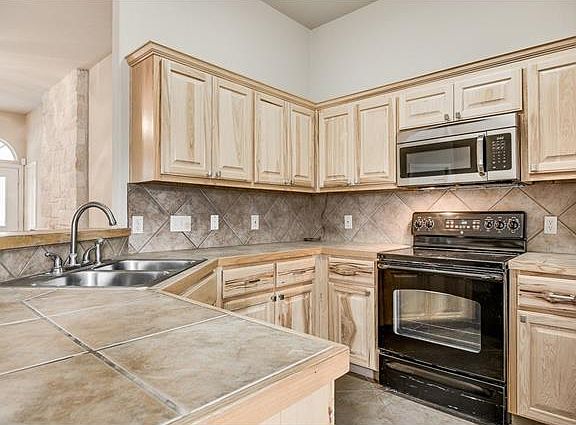 5th image of 114 Kaena Ln