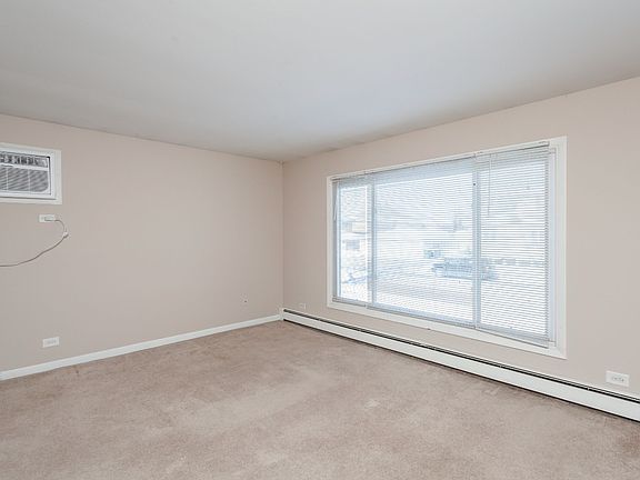 3rd image of 9101 Sahler Ave APT 1A