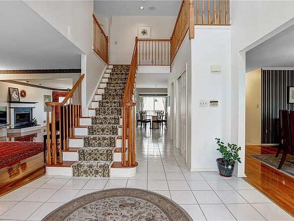 3rd image of 27 Jernee Dr
