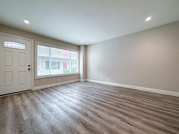 4th image of 6450 Lexington Ave #34