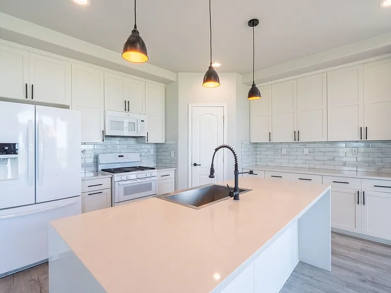 8036 Flintwood Rd — Photo 10