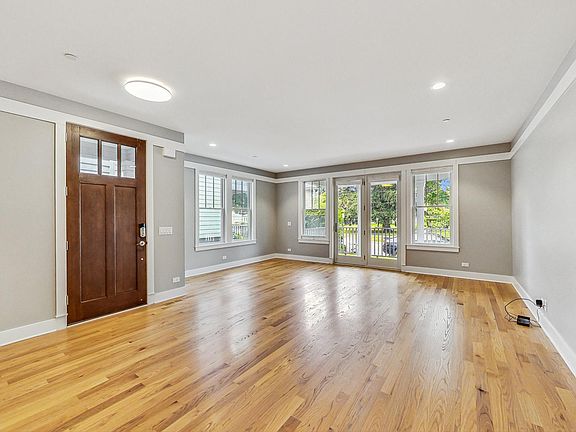3rd image of 8101 Floral Ave