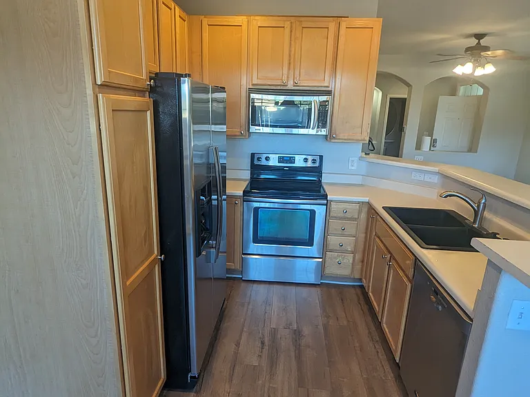 1263 Carlyle Park Cir — Photo 5