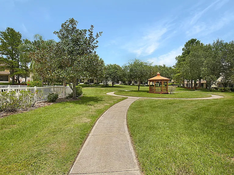 2403 Lake Woodberry Cir — Photo 19