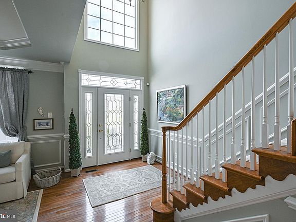 4th image of 42 Quail Dr S