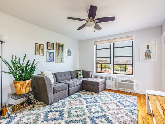4th image of 25-34 Crescent St APT 6M